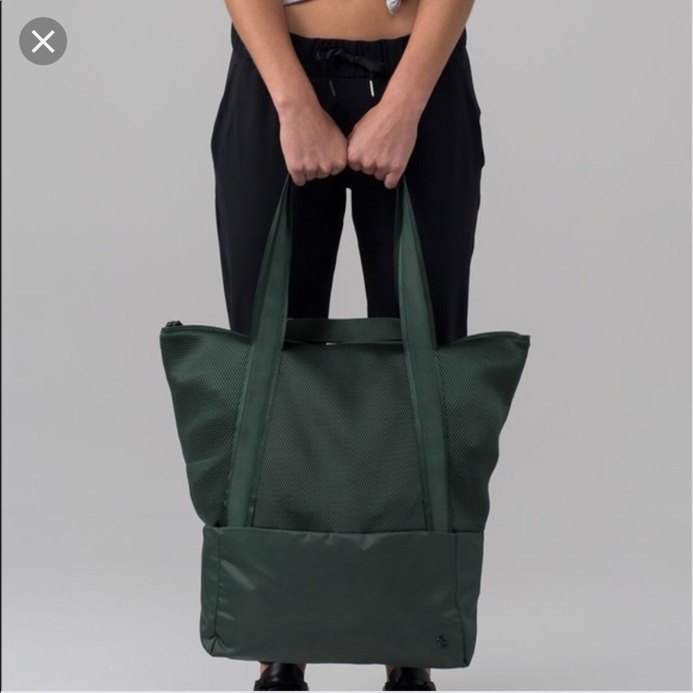LULULEMON Hot Mesh Tote